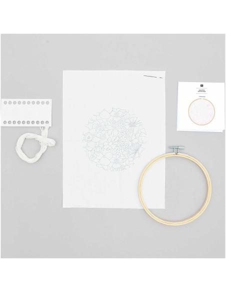Stickpackung weisse Blume  Rico Design